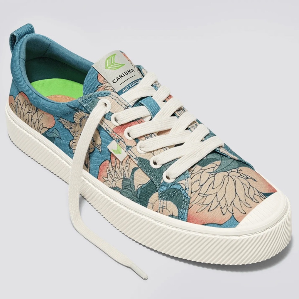 NIB Cariuma Hokusai OCA Low Peonies and Canaries Canvas Sneaker